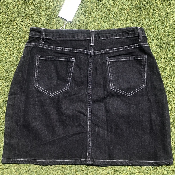 Skirt - Picture 2 of 7